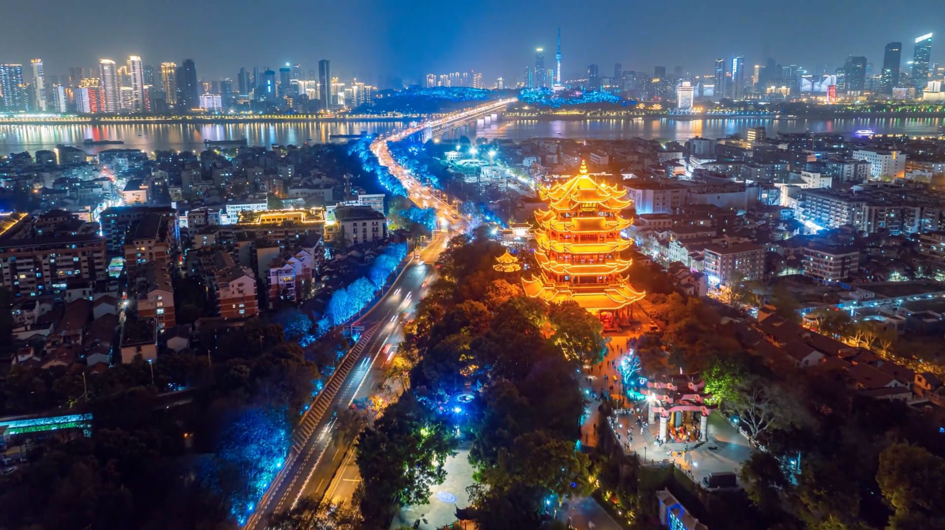 无人机航拍武汉黄鹤楼夜景